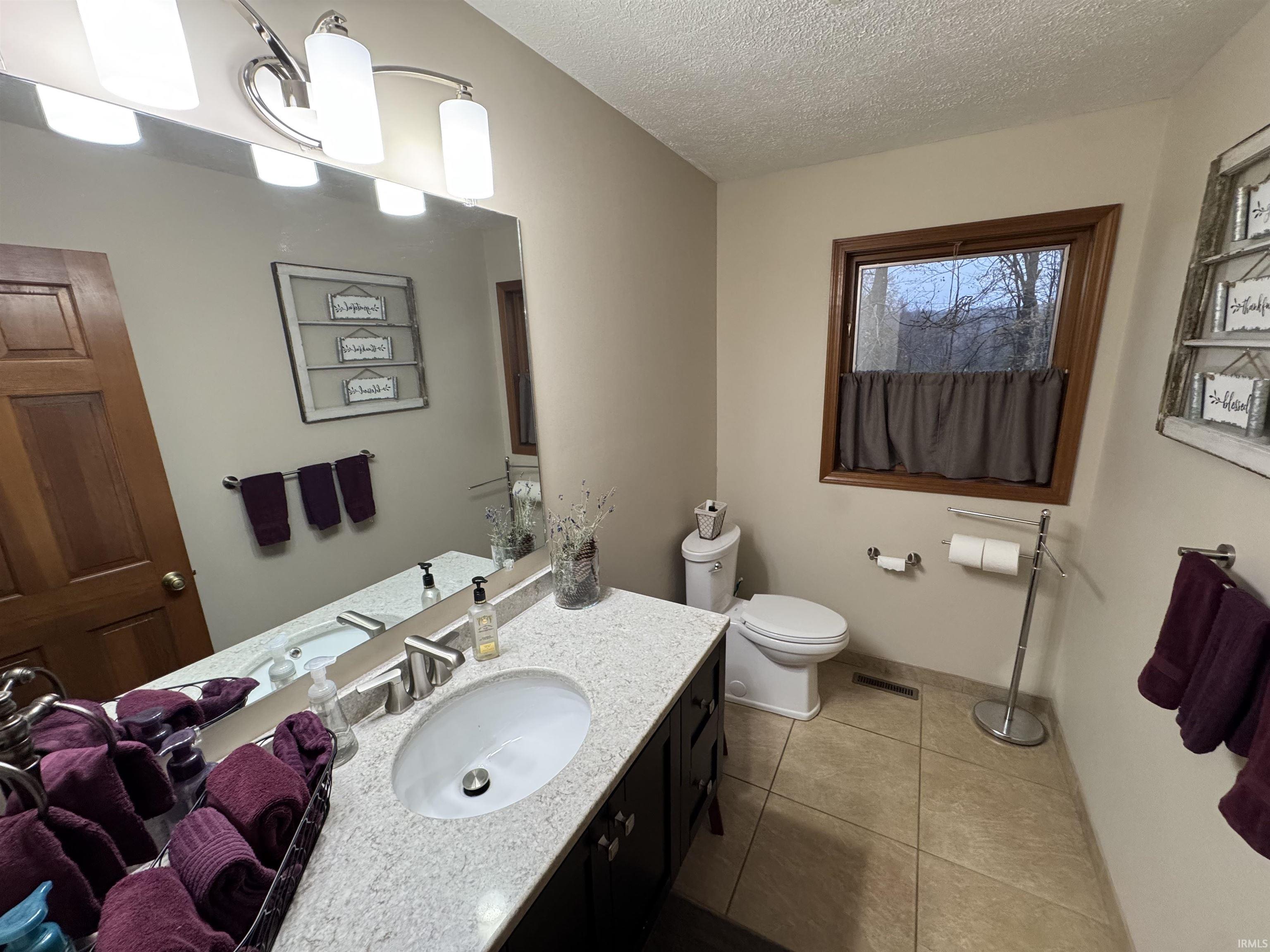 66110 Oak Road Lakeville IN 46536