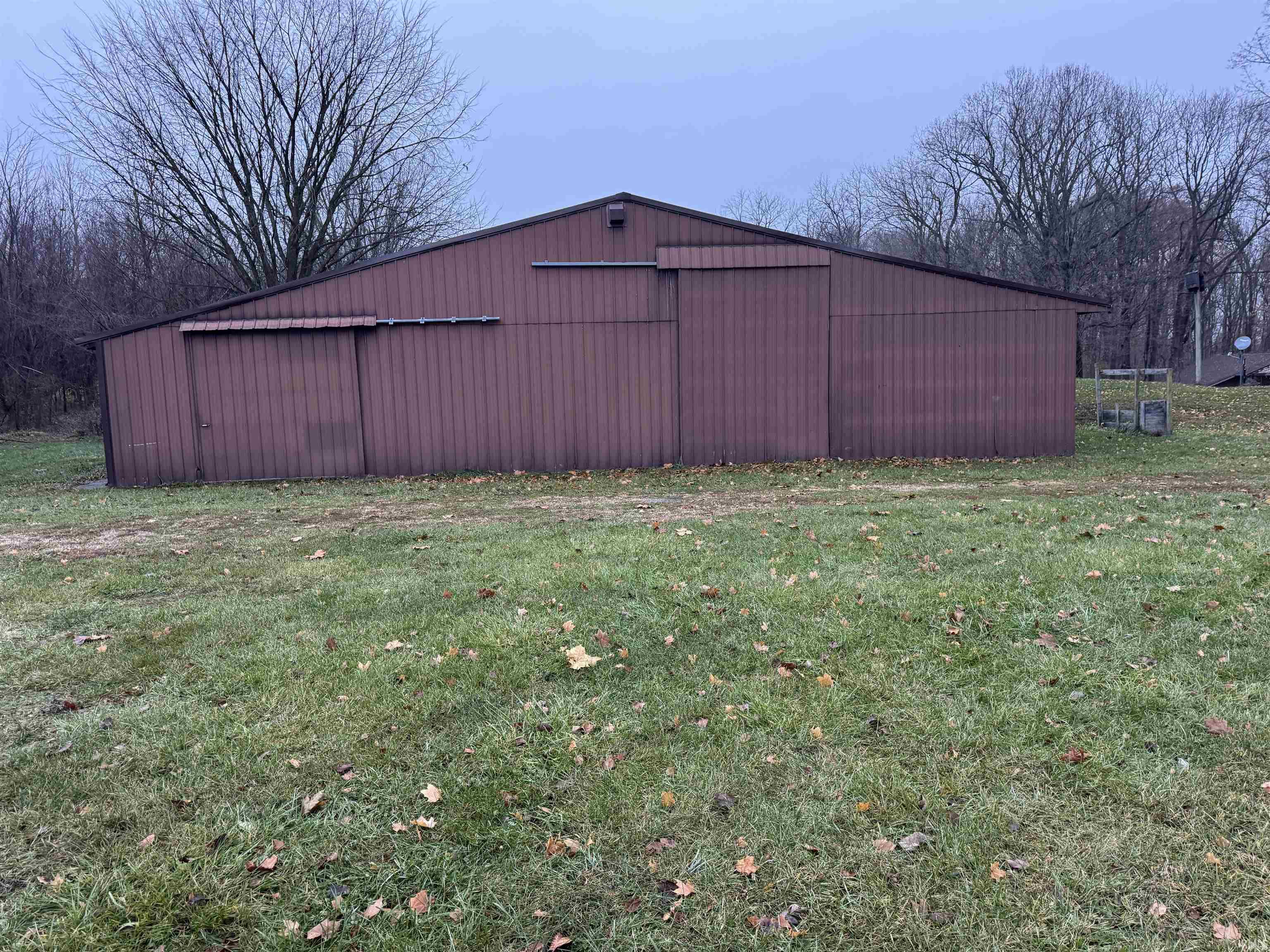 66110 Oak Road Lakeville IN 46536