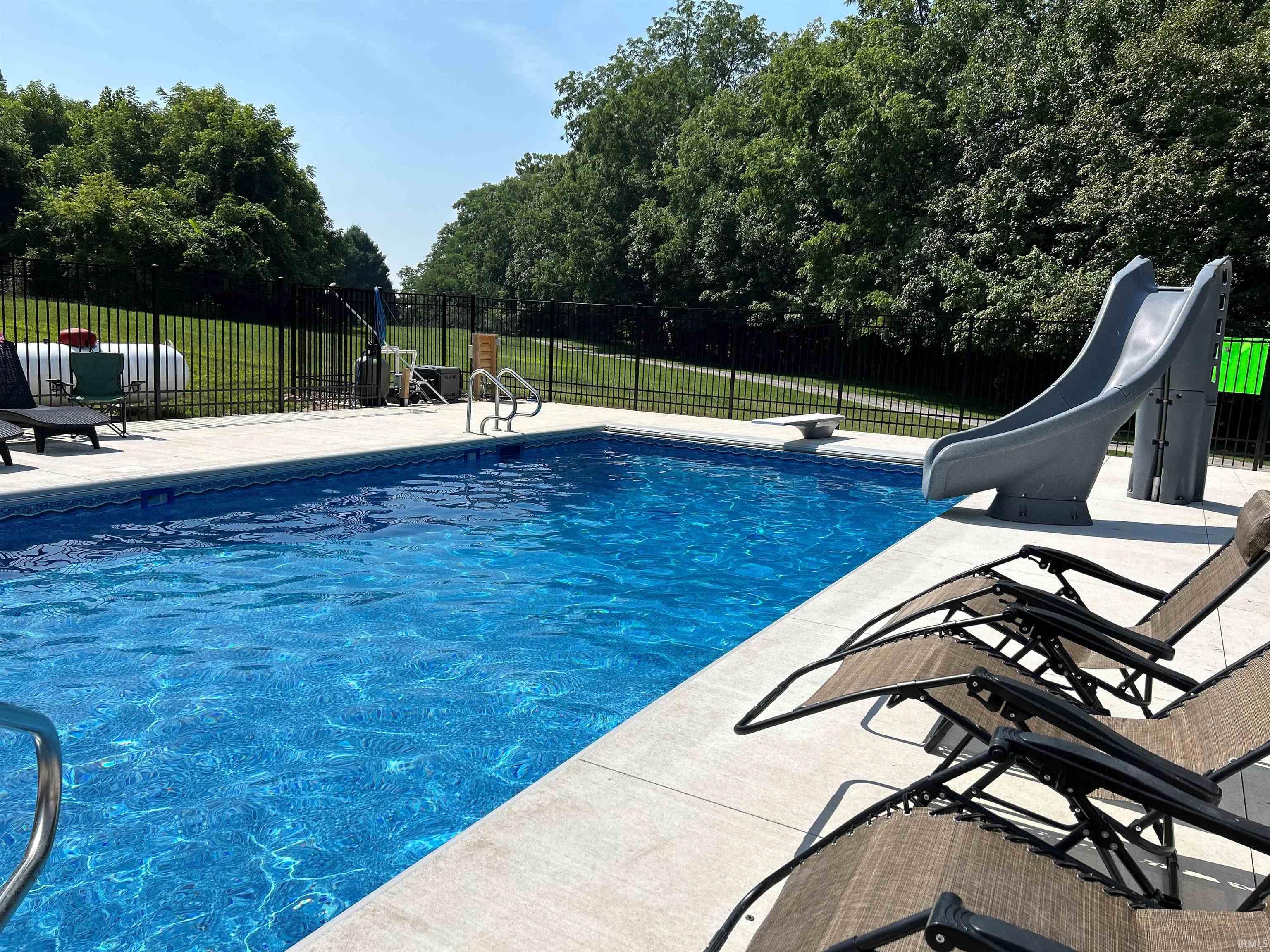 66110 Oak Road Lakeville IN 46536