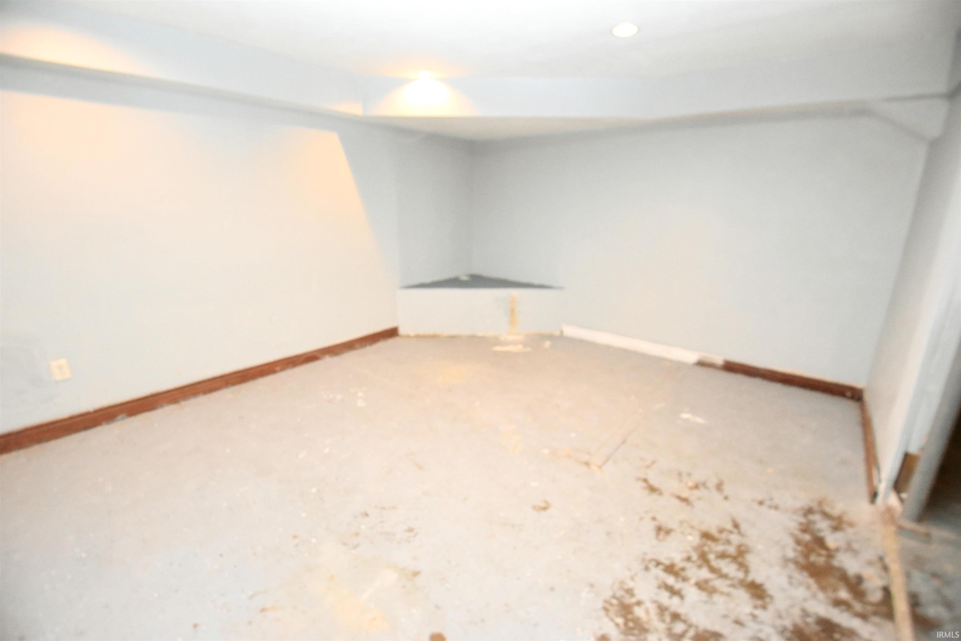 905 Altgeld Street South Bend IN 46614