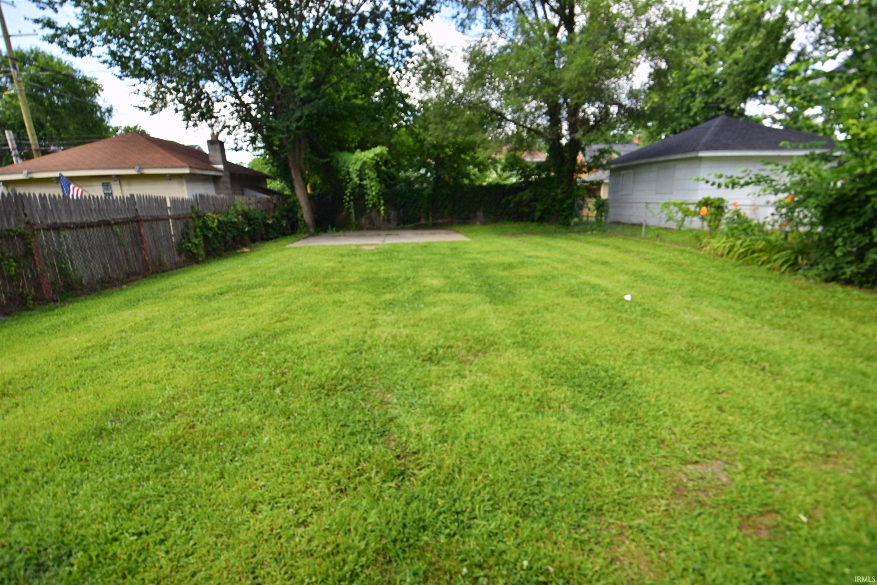905 Altgeld Street South Bend IN 46614