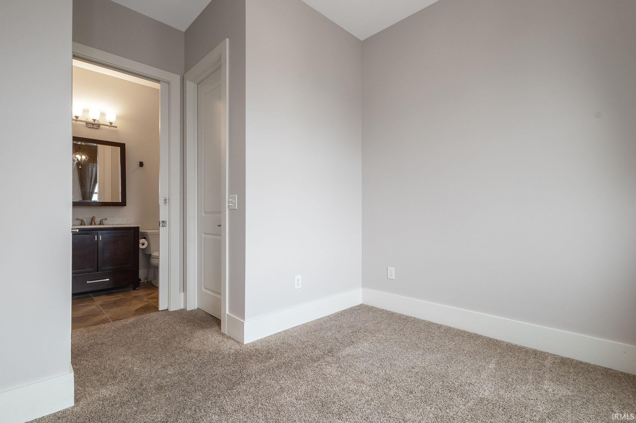 106 S Niles Avenue South Bend IN 46617