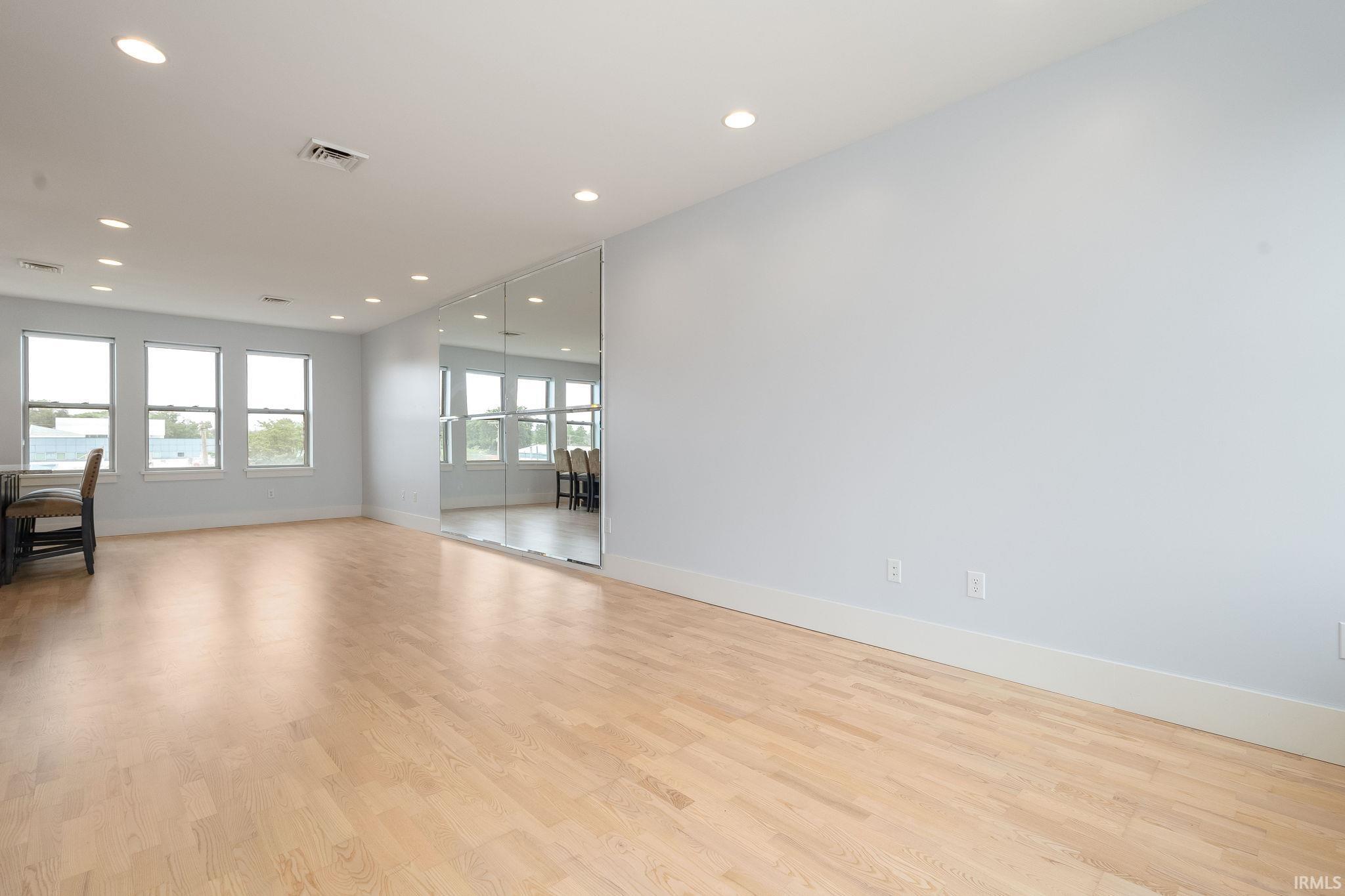 106 S Niles Avenue South Bend IN 46617