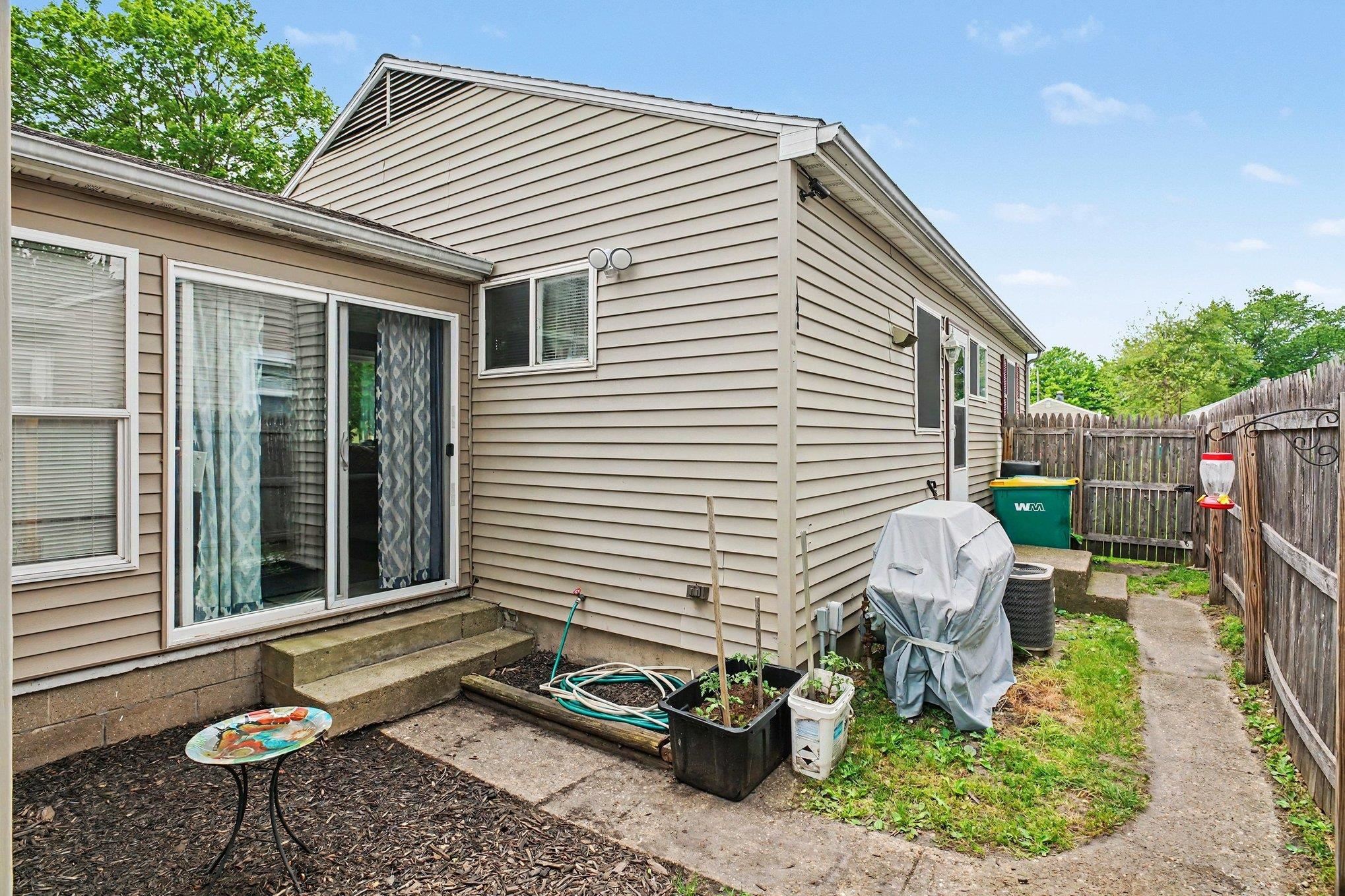 2024 Panama Street Mishawaka IN 46544