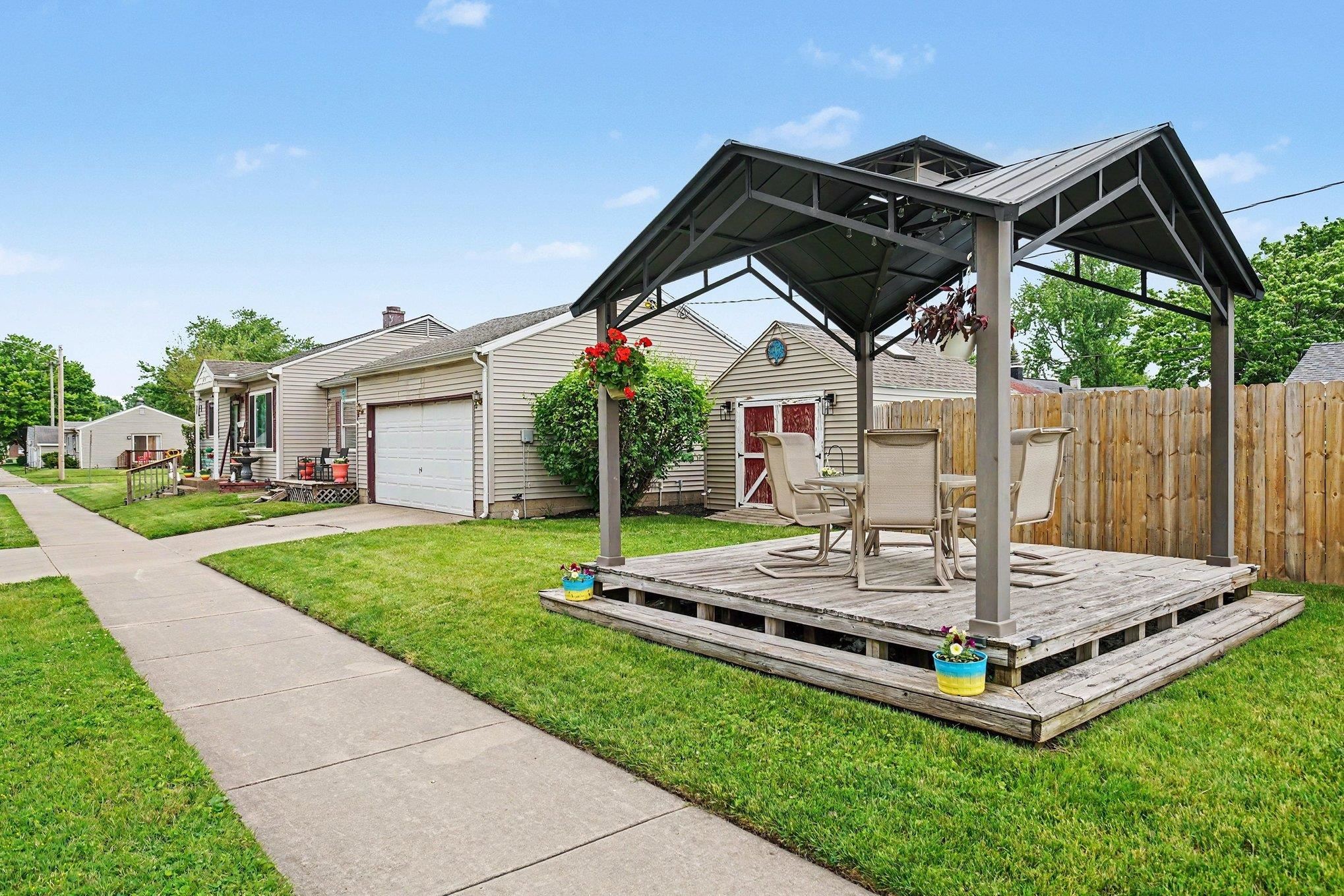 2024 Panama Street Mishawaka IN 46544