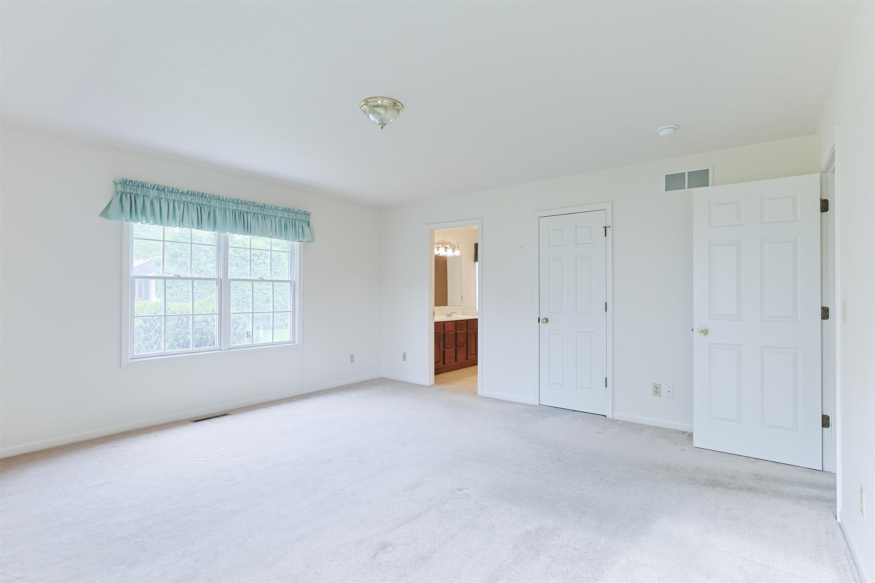 1416 Stone Trail South Bend IN 46614