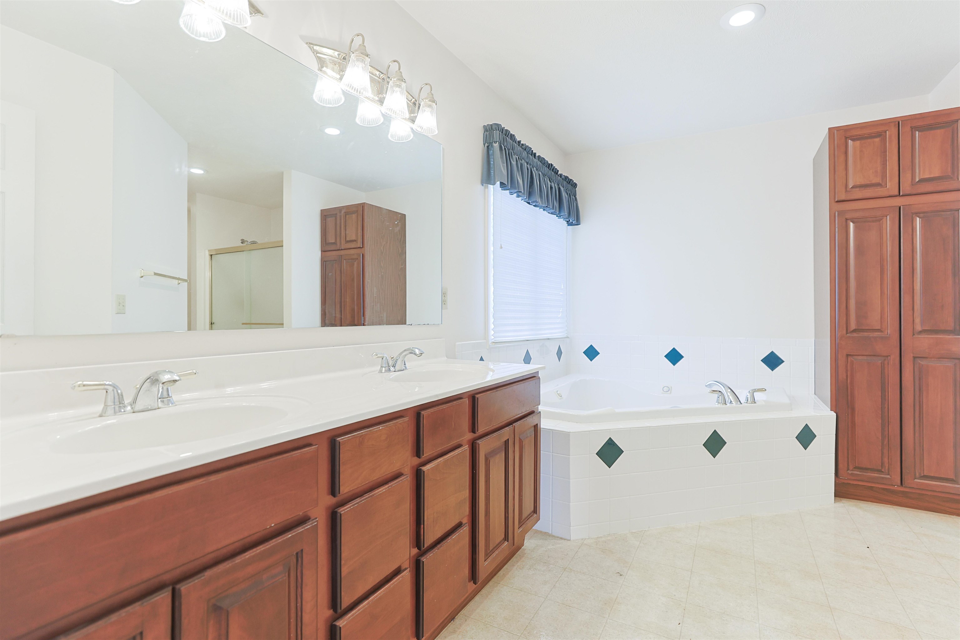 1416 Stone Trail South Bend IN 46614