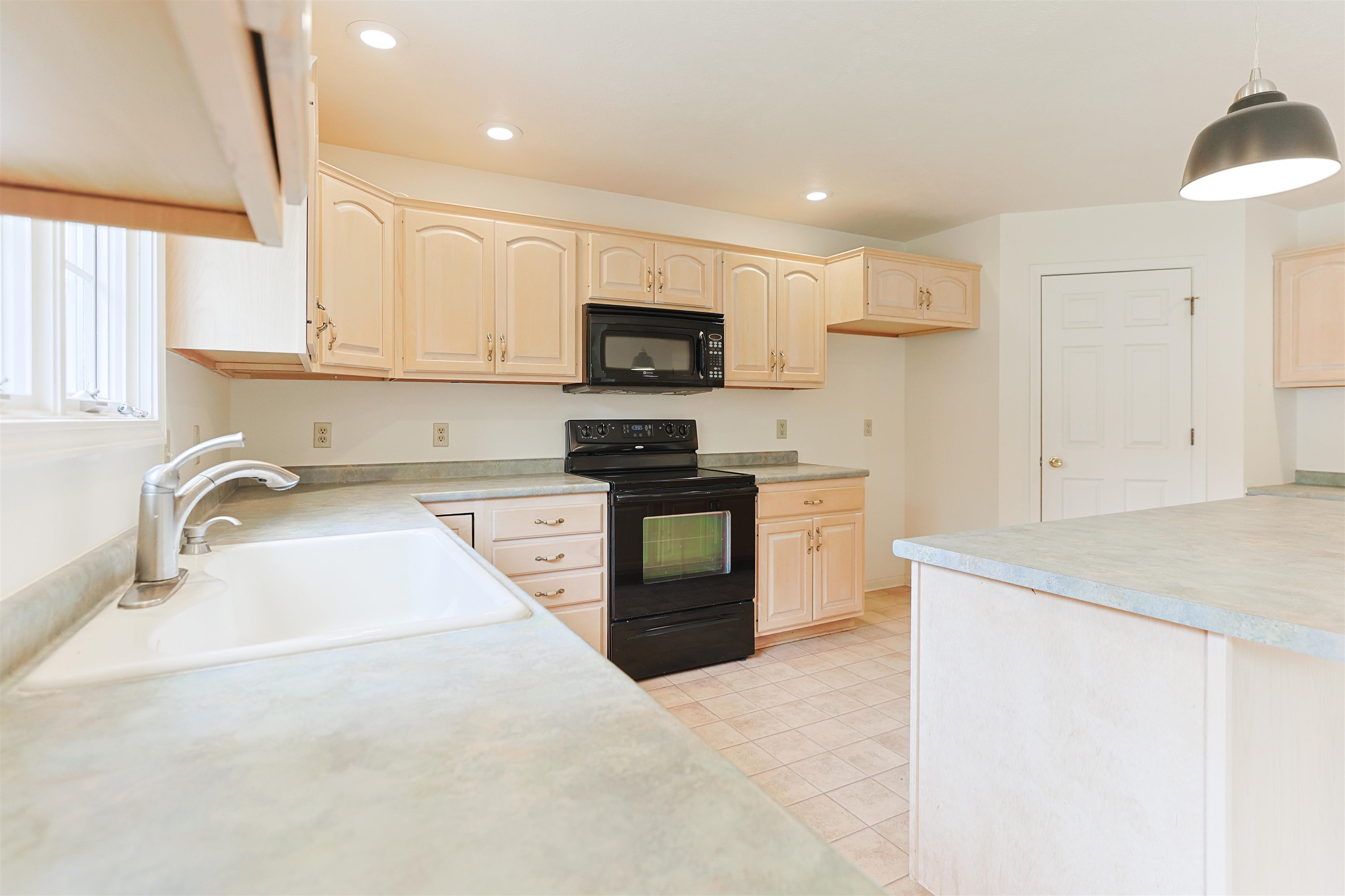1416 Stone Trail South Bend IN 46614