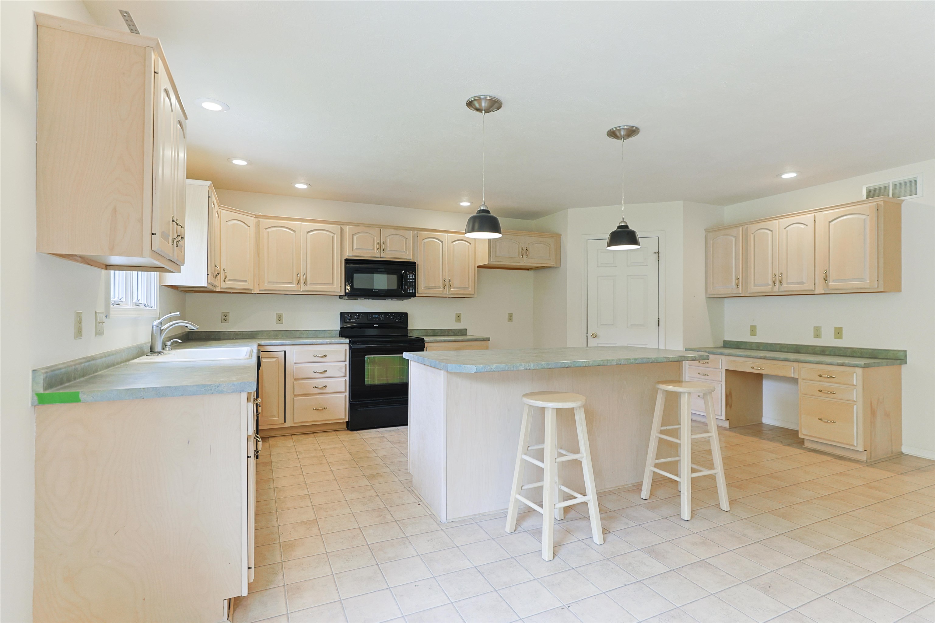 1416 Stone Trail South Bend IN 46614