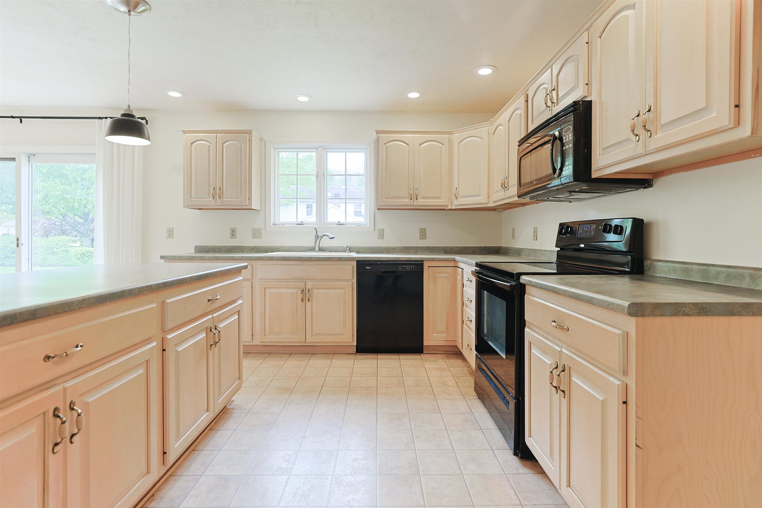 1416 Stone Trail South Bend IN 46614