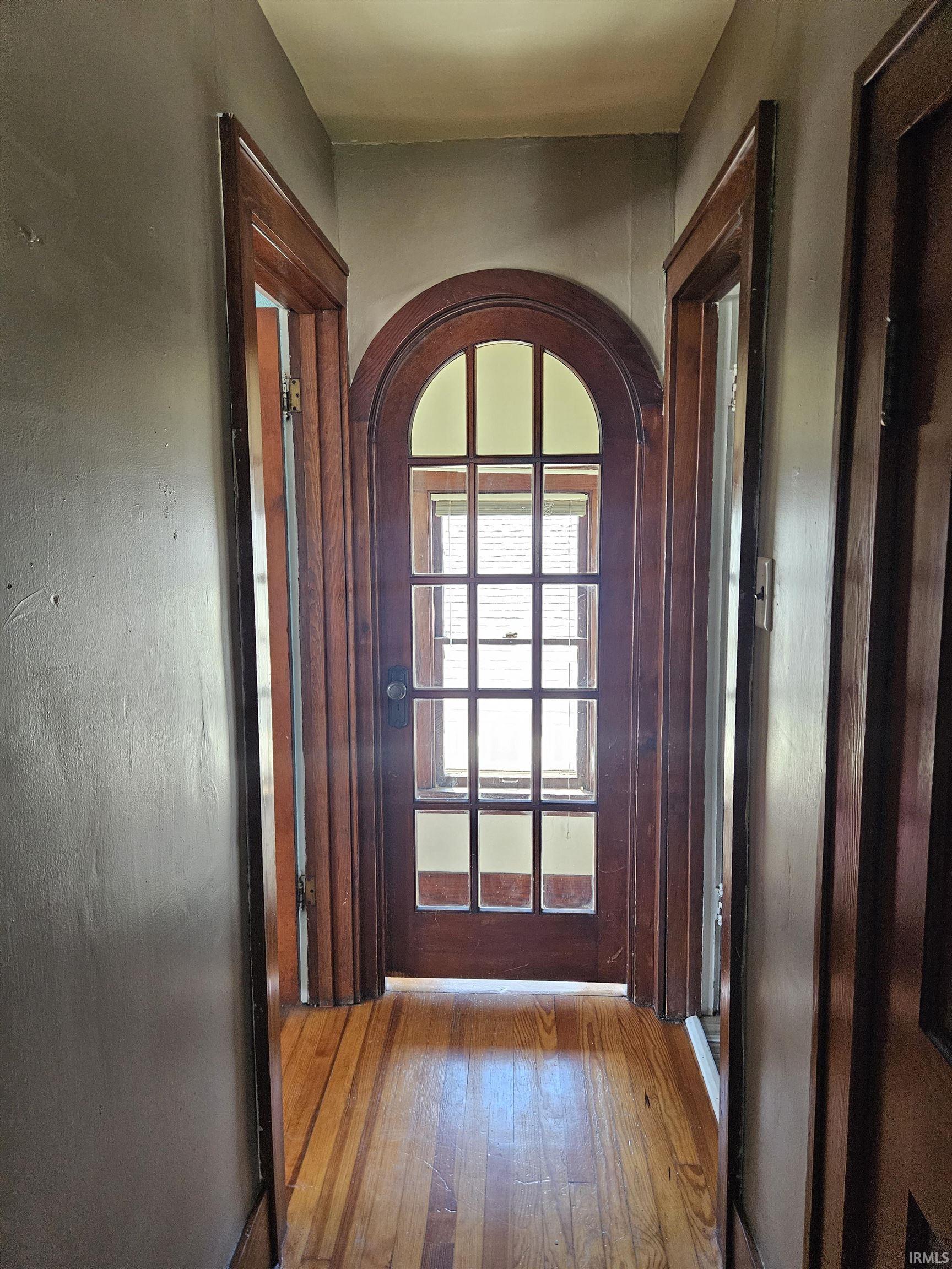1216 E 3rd Street Mishawaka IN 46544
