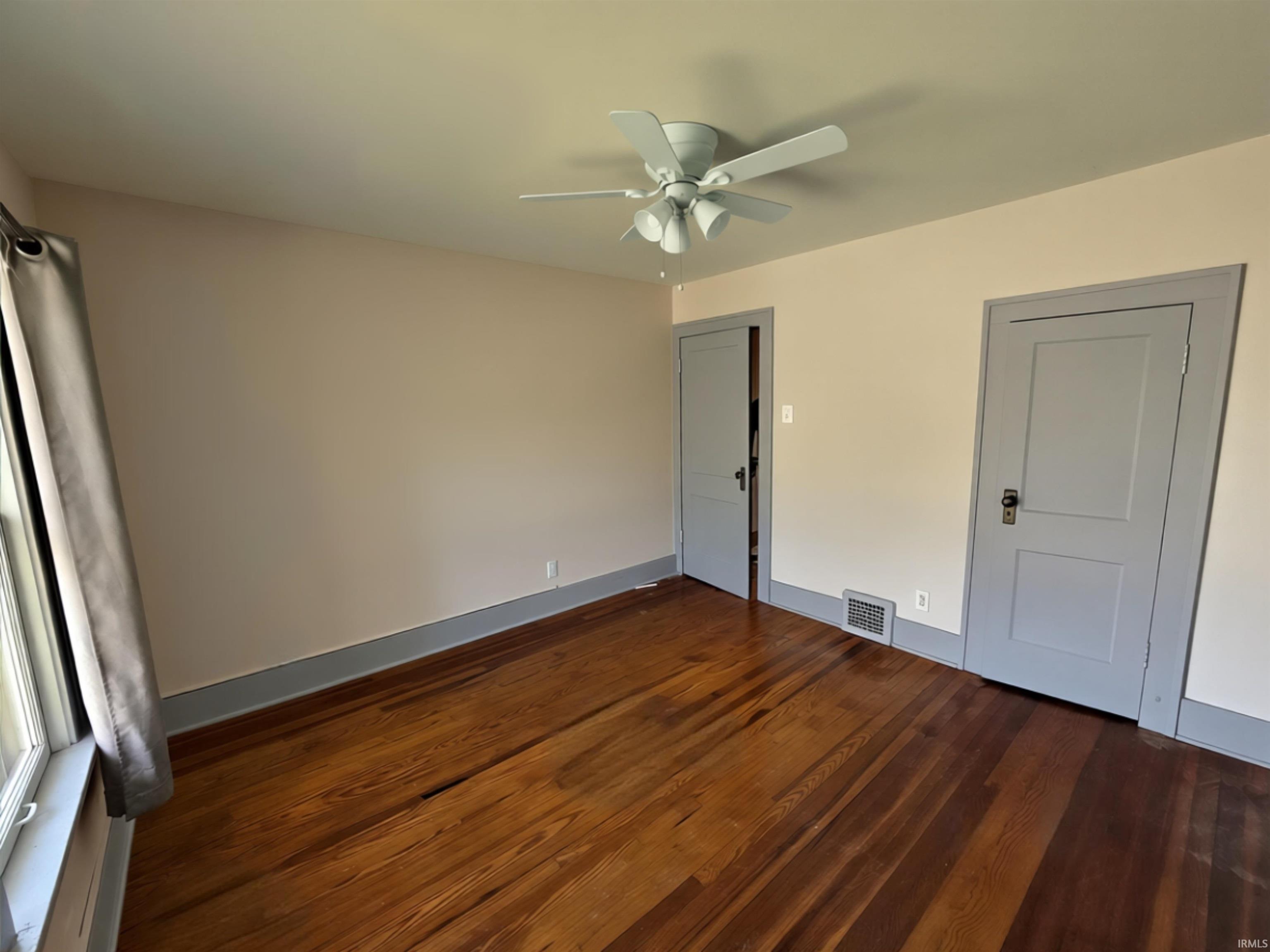 1216 E 3rd Street Mishawaka IN 46544