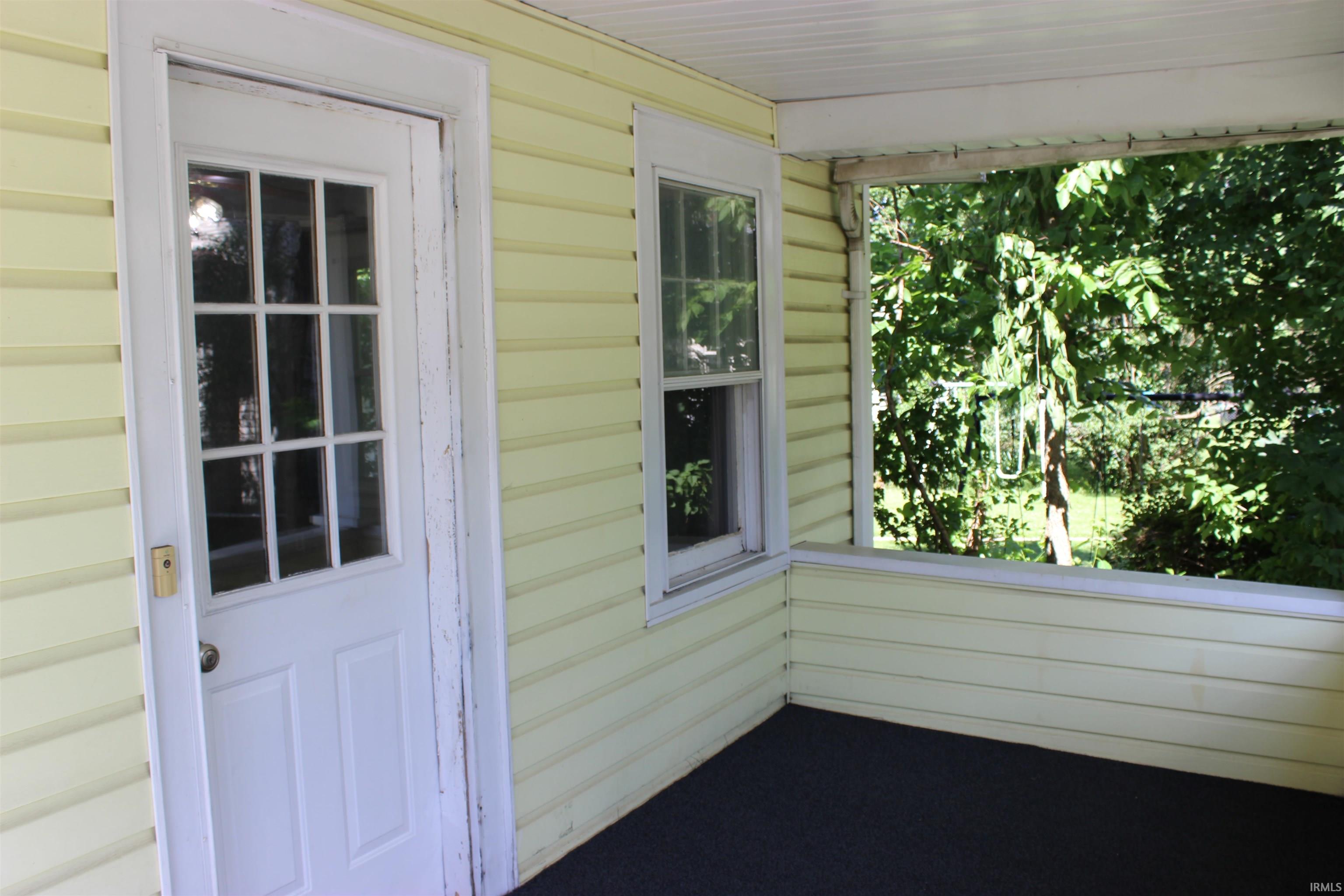 1216 E 3rd Street Mishawaka IN 46544