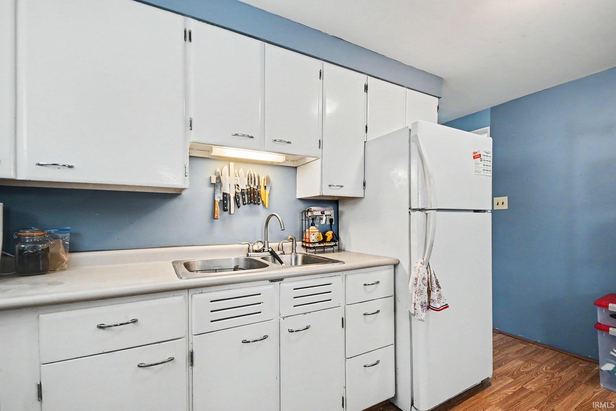 335 Preston Drive South Bend IN 46615