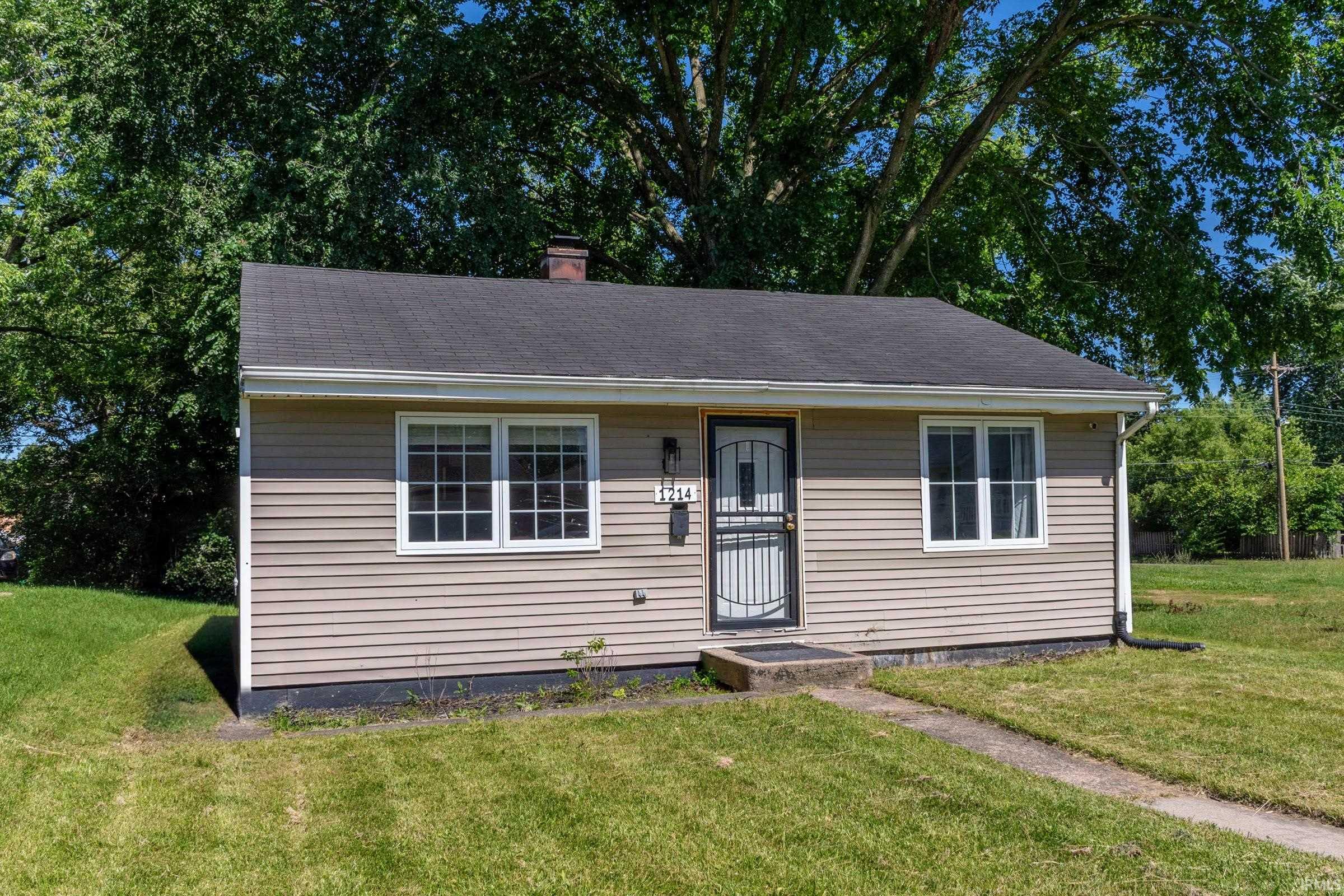 1214 N Olive Street South Bend IN 46628