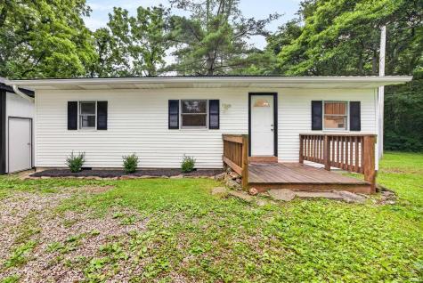 6352 W Woodland Road Ellettsville IN 47429