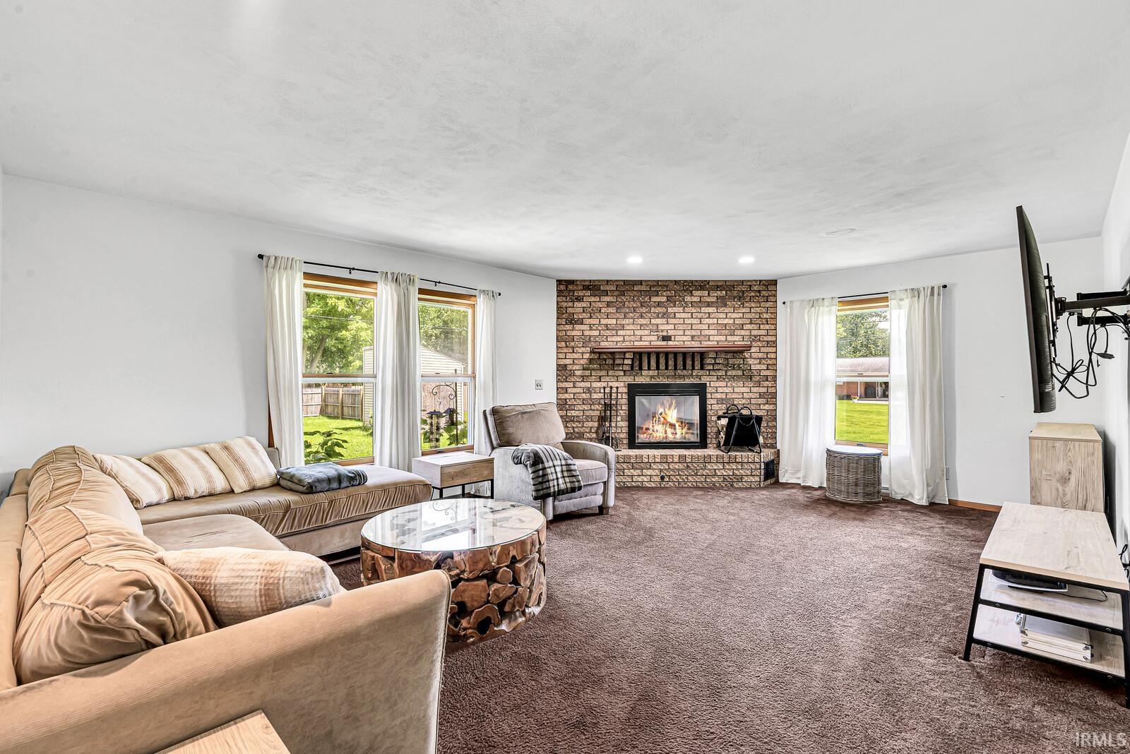26067 Walnut Valley Elkhart IN 46517
