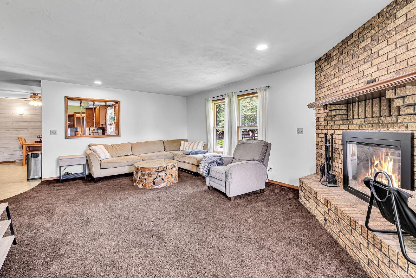 26067 Walnut Valley Elkhart IN 46517