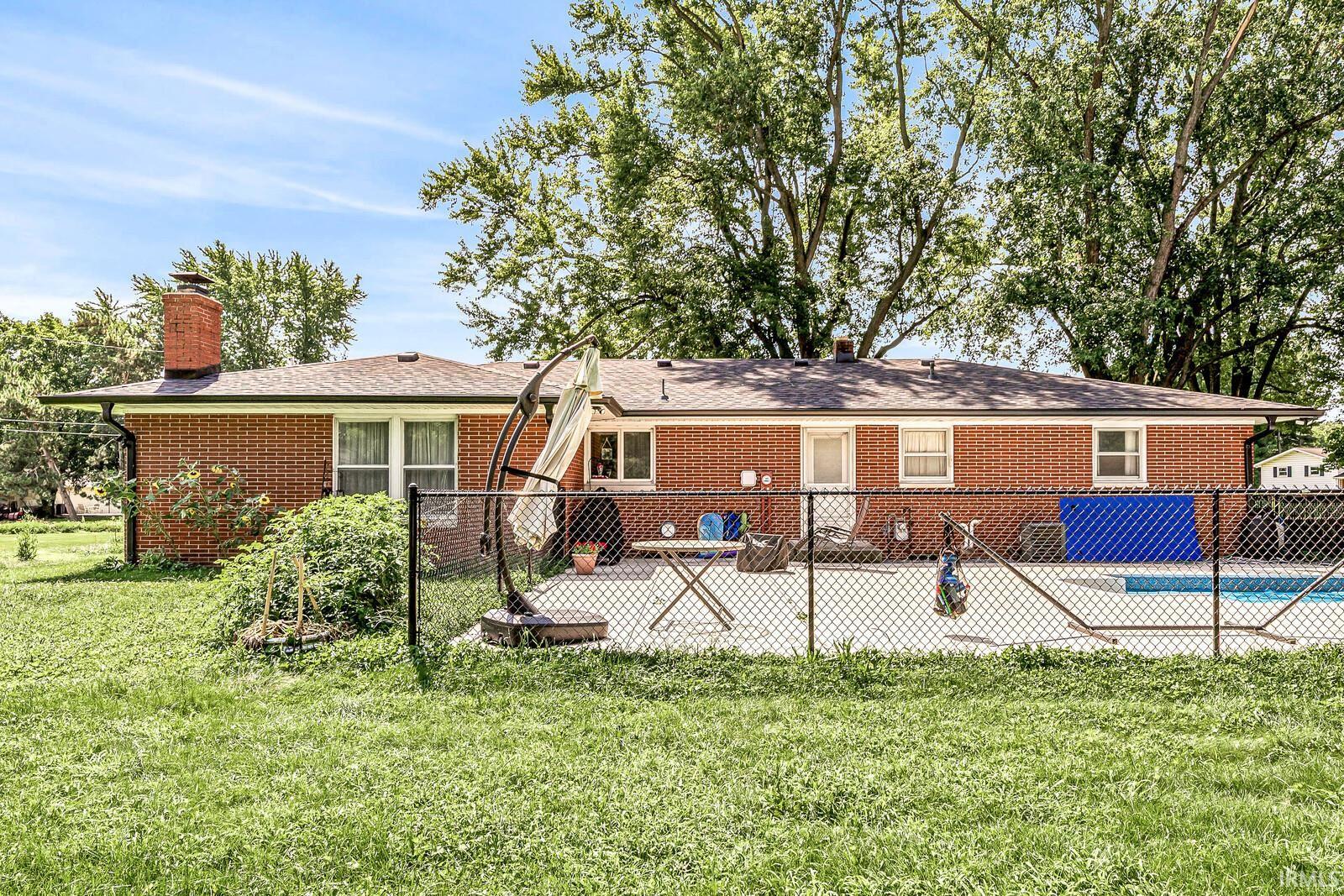 26067 Walnut Valley Elkhart IN 46517