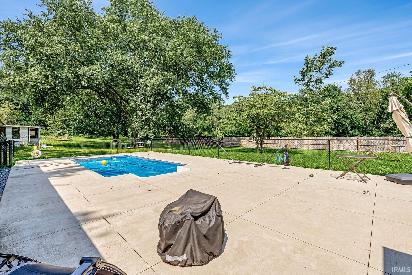 26067 Walnut Valley Elkhart IN 46517