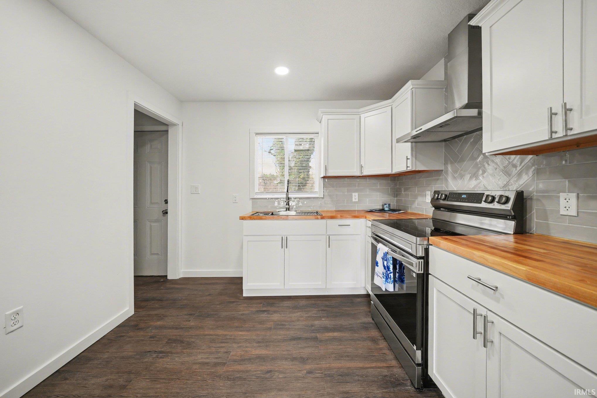 55849 Mayflower Road South Bend IN 46619