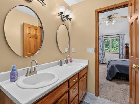 4910 Lonesome Oak Trail Fort Wayne IN 46845
