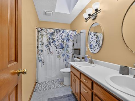 4910 Lonesome Oak Trail Fort Wayne IN 46845