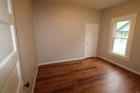 354 N Oneil Street Frankfort IN 46041