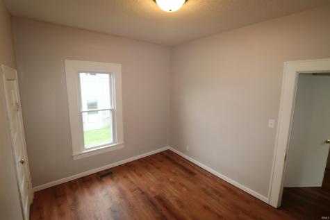 354 N Oneil Street Frankfort IN 46041