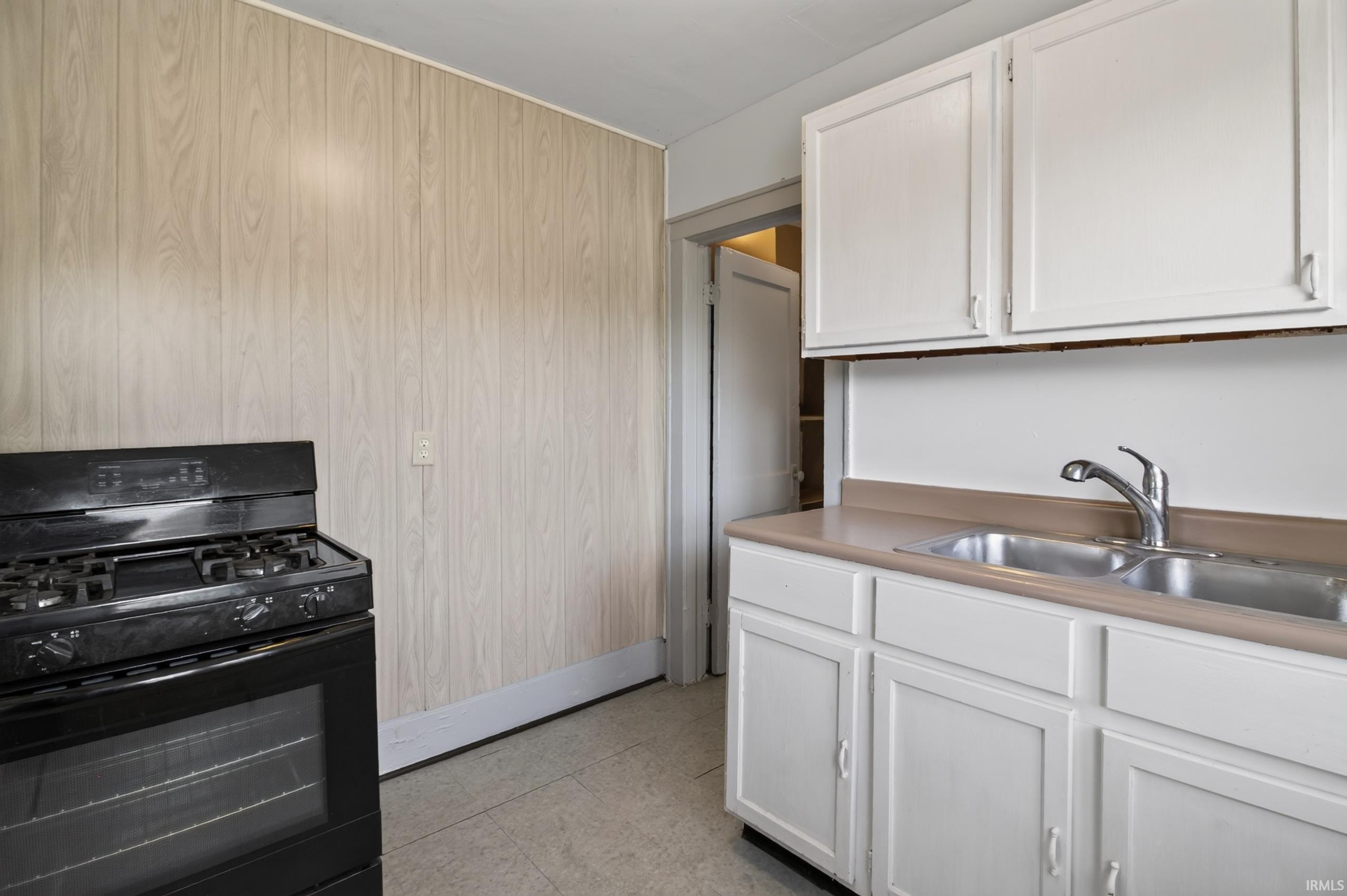 225 E Donald Street South Bend IN 46613