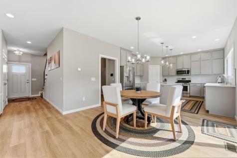 1781 Muruntau Grove Fort Wayne IN 46845