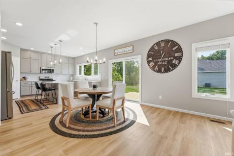 1781 Muruntau Grove Fort Wayne IN 46845