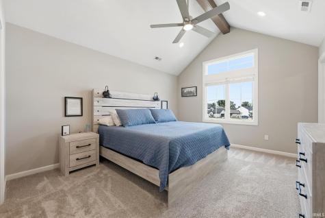 1781 Muruntau Grove Fort Wayne IN 46845