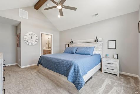 1781 Muruntau Grove Fort Wayne IN 46845