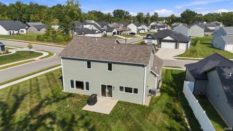 1781 Muruntau Grove Fort Wayne IN 46845