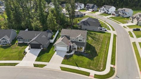 1781 Muruntau Grove Fort Wayne IN 46845