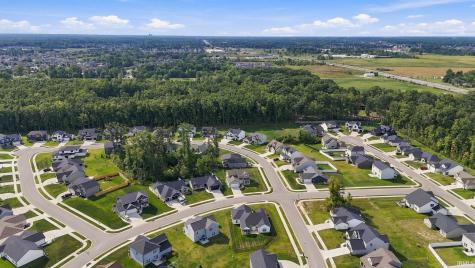 1781 Muruntau Grove Fort Wayne IN 46845