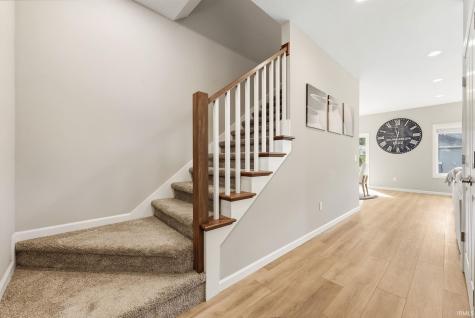 1781 Muruntau Grove Fort Wayne IN 46845