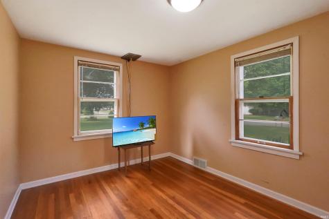 52395 Leland Avenue South Bend IN 46637