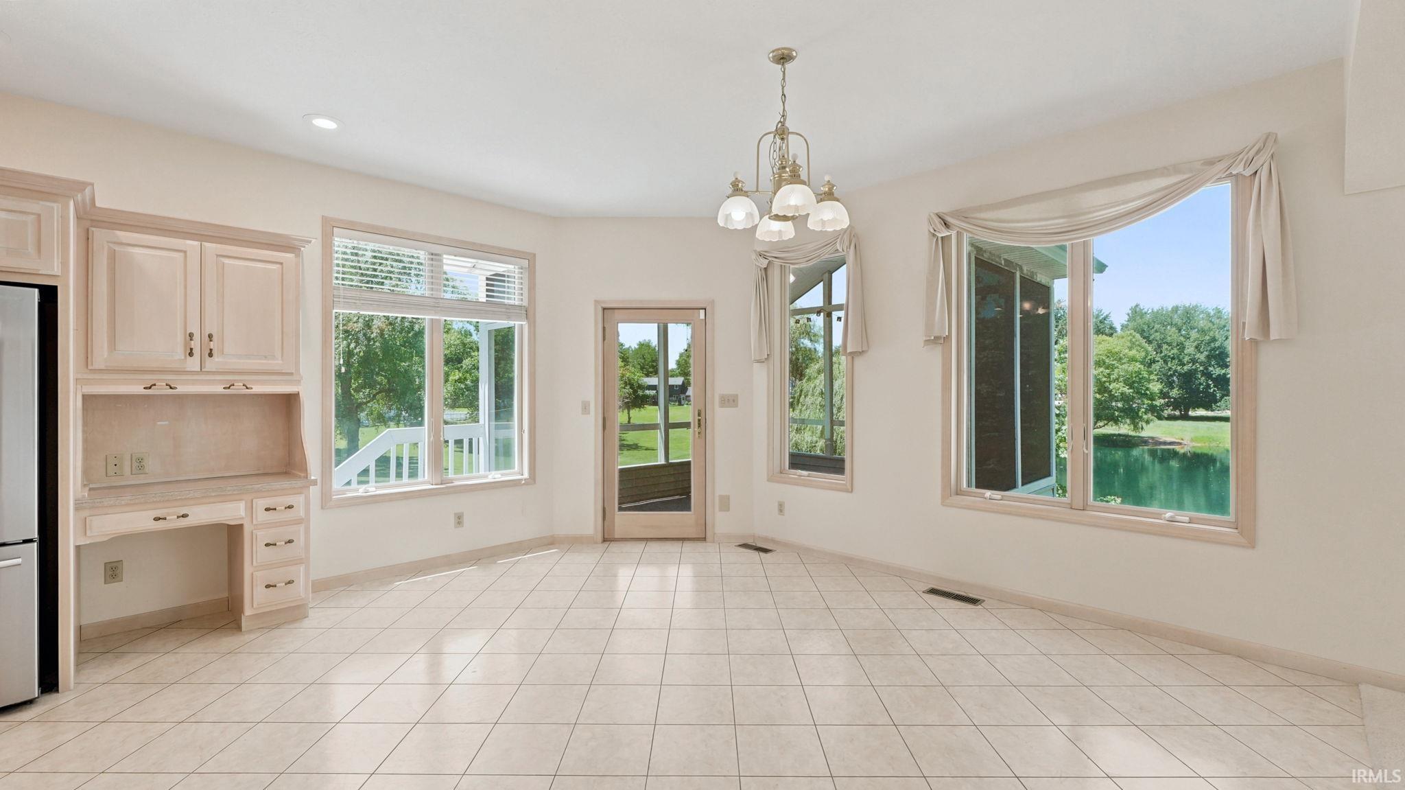 1817 Deer Trail Warsaw IN 46580