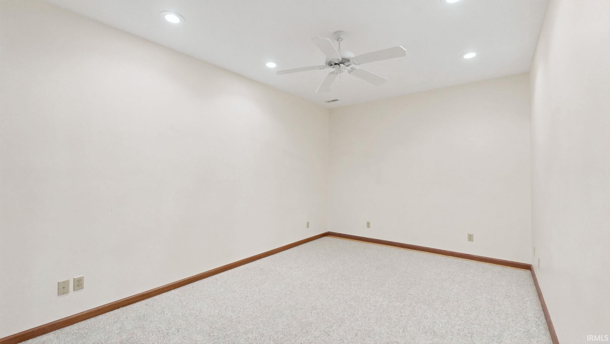 1817 Deer Trail Warsaw IN 46580