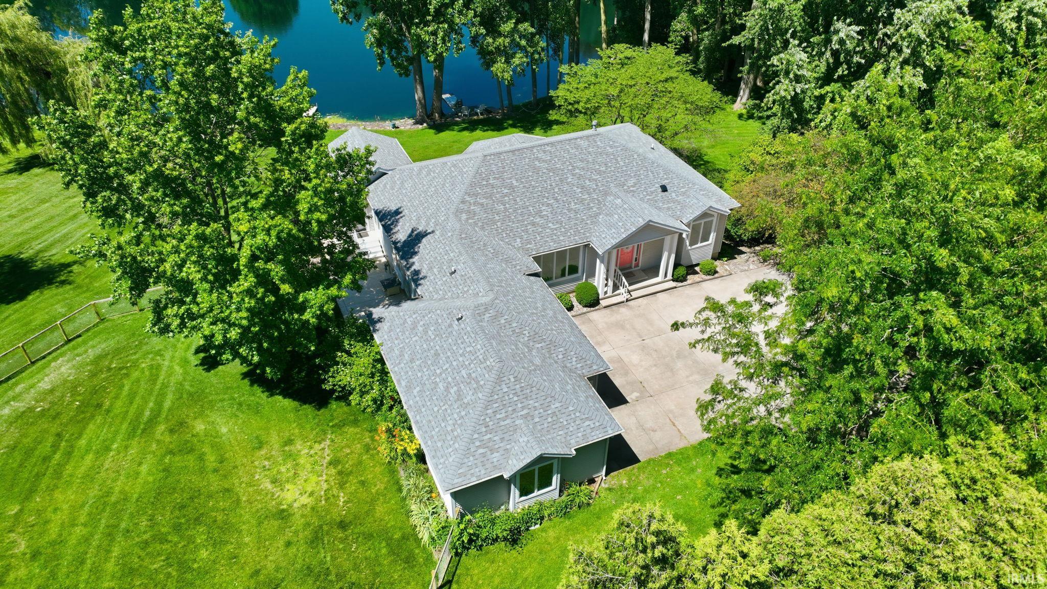 1817 Deer Trail Warsaw IN 46580