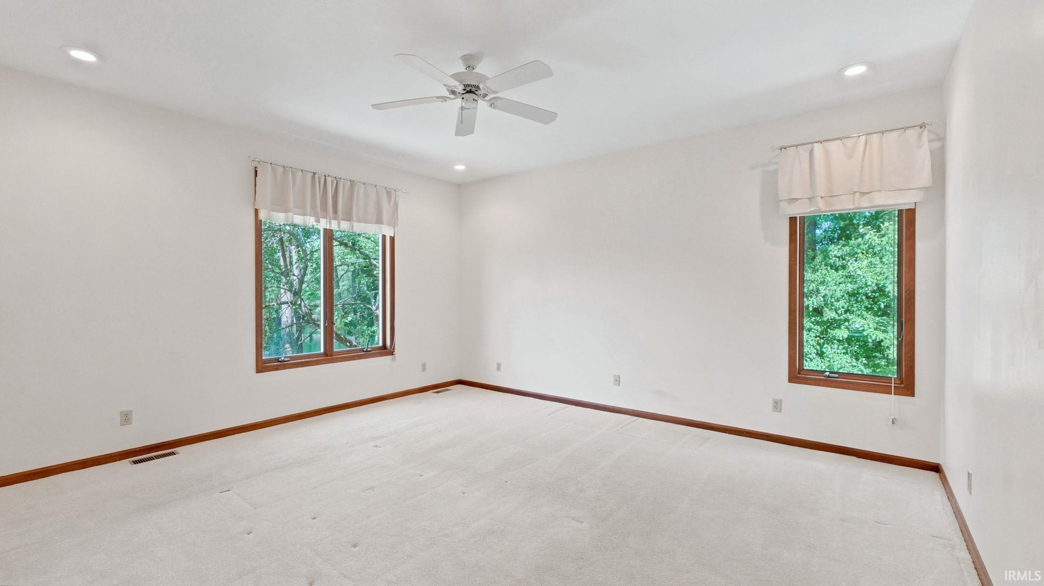 1817 Deer Trail Warsaw IN 46580