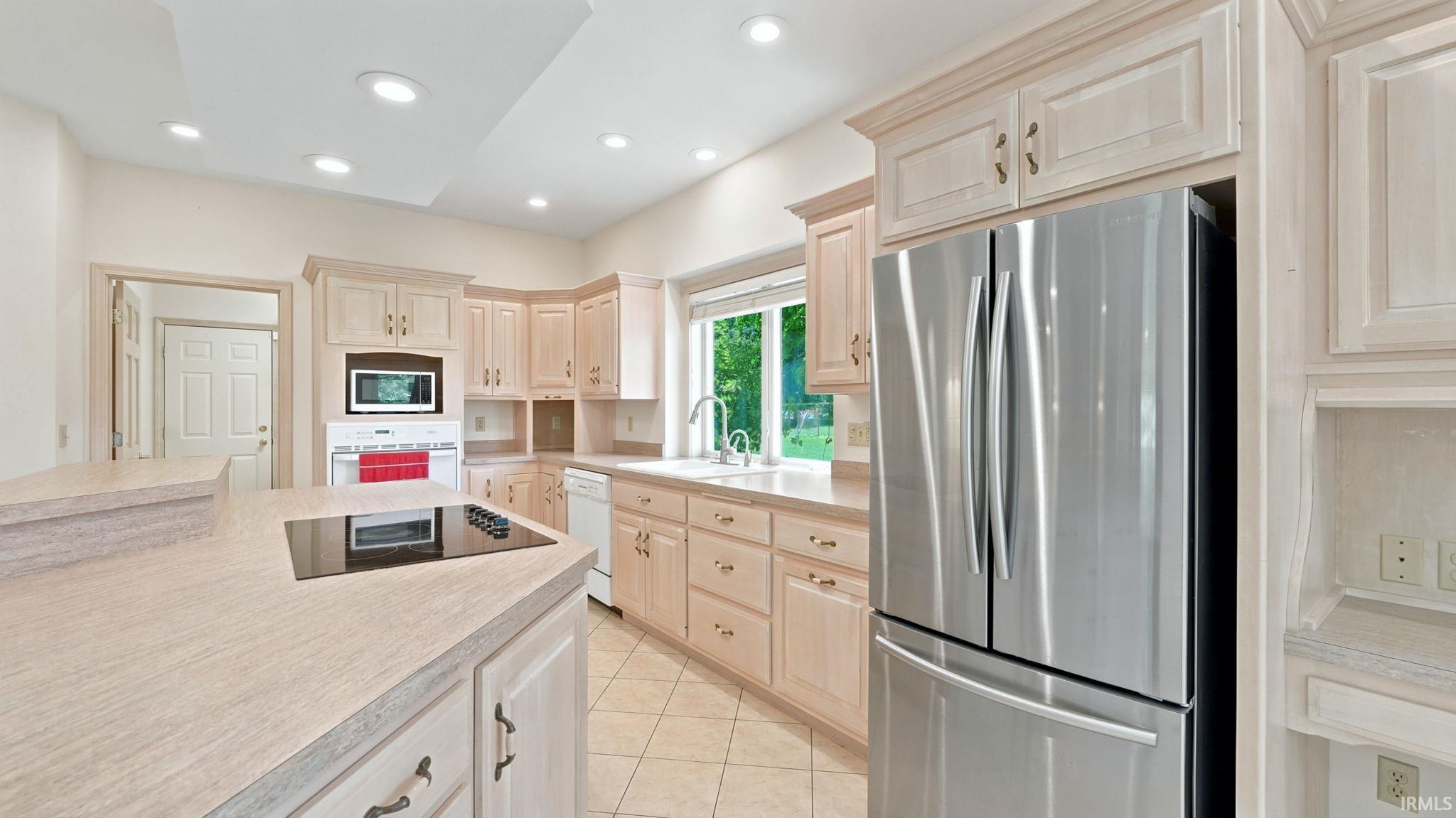 1817 Deer Trail Warsaw IN 46580