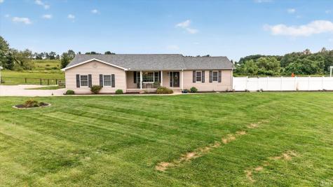 2108 E Antioch Road Bloomfield IN 47424