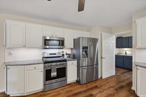 2108 E Antioch Road Bloomfield IN 47424