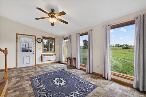 2108 E Antioch Road Bloomfield IN 47424