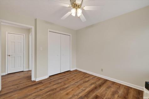 2108 E Antioch Road Bloomfield IN 47424