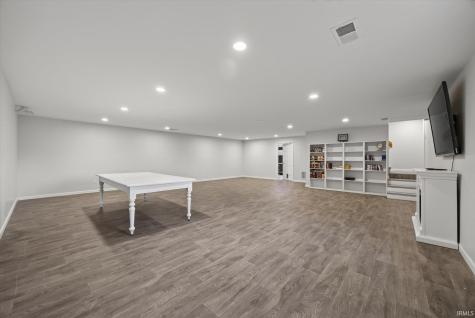 2108 E Antioch Road Bloomfield IN 47424