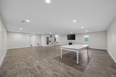 2108 E Antioch Road Bloomfield IN 47424